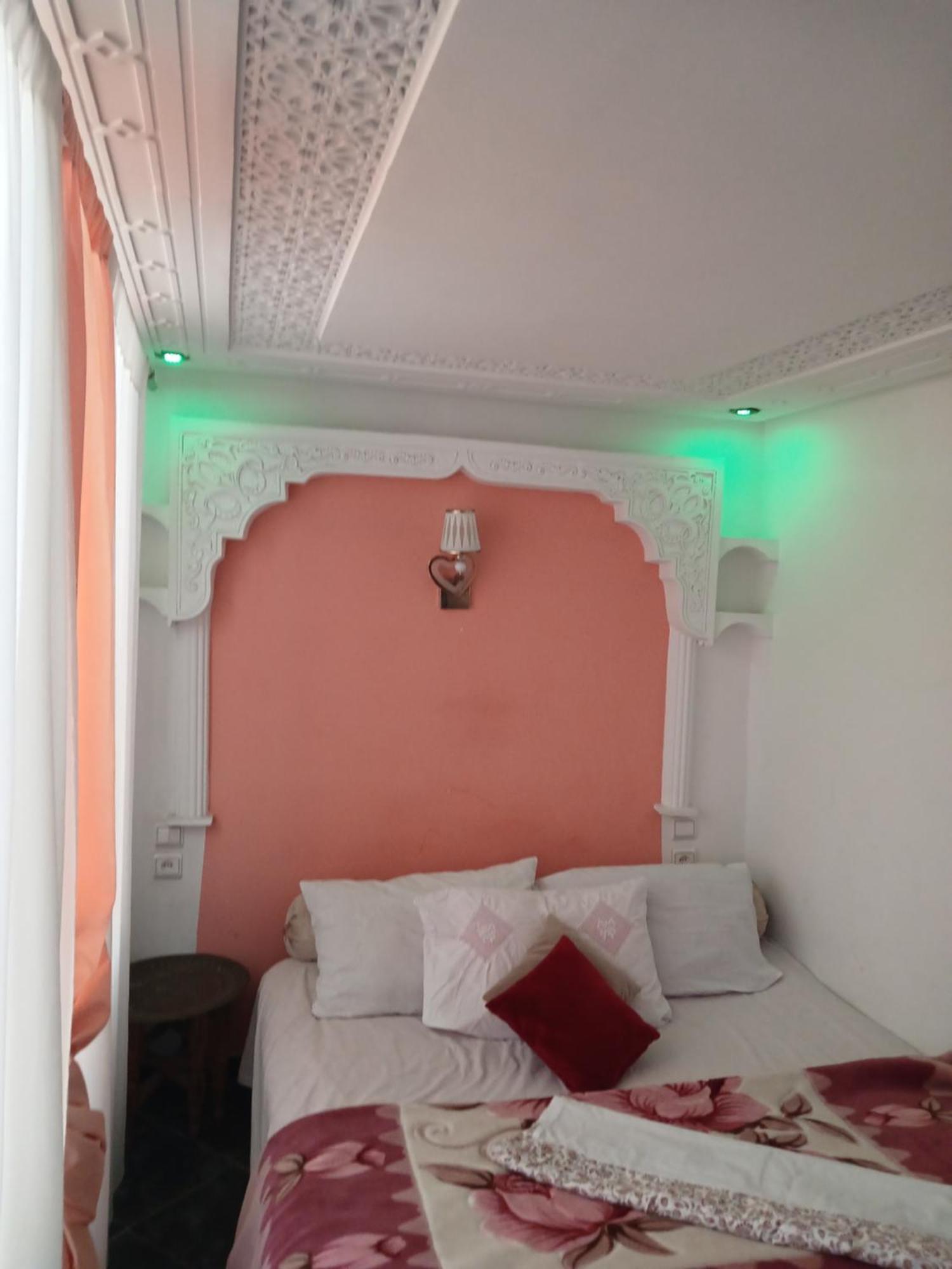 Studio Amine Avec Une Terasse Privee Рабат Стая снимка
